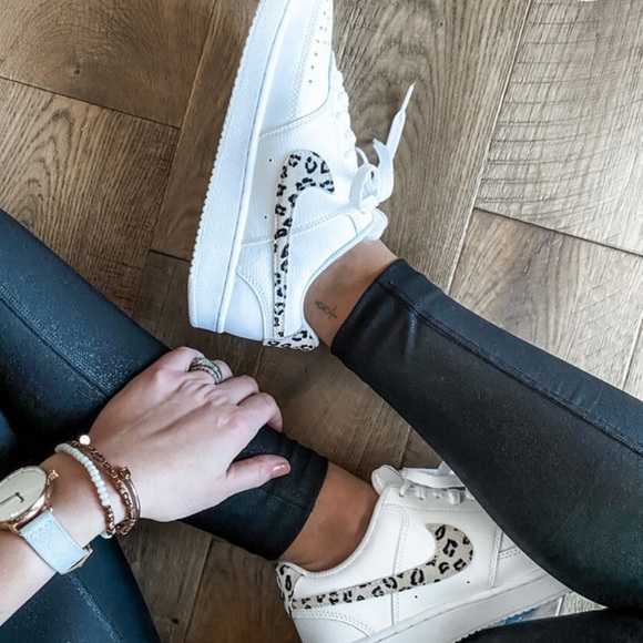 Nike Court Vision Low Sneakers - Picture 11 of 11